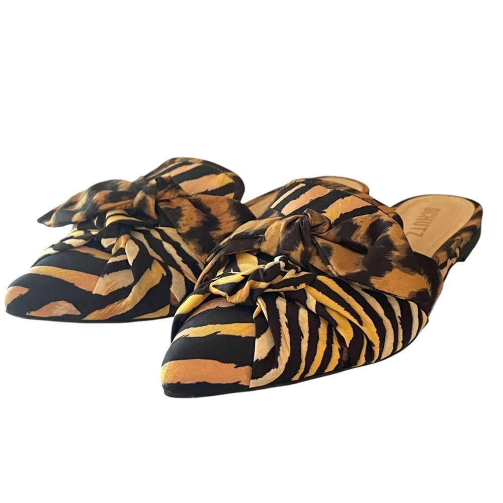 Schutz Flats Mules Shoes Womens 6 Black Tiger Stripe Bow Bows Pointed Knotted